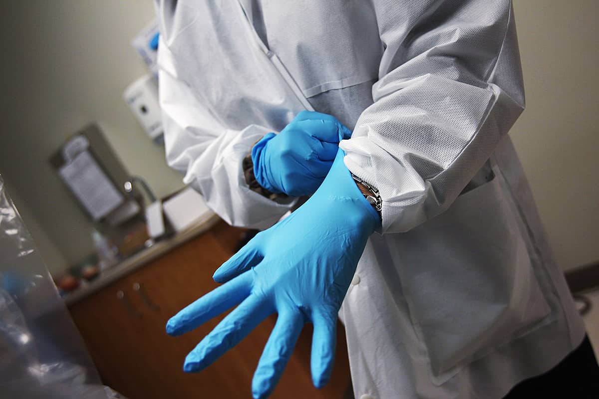 medical gloves material