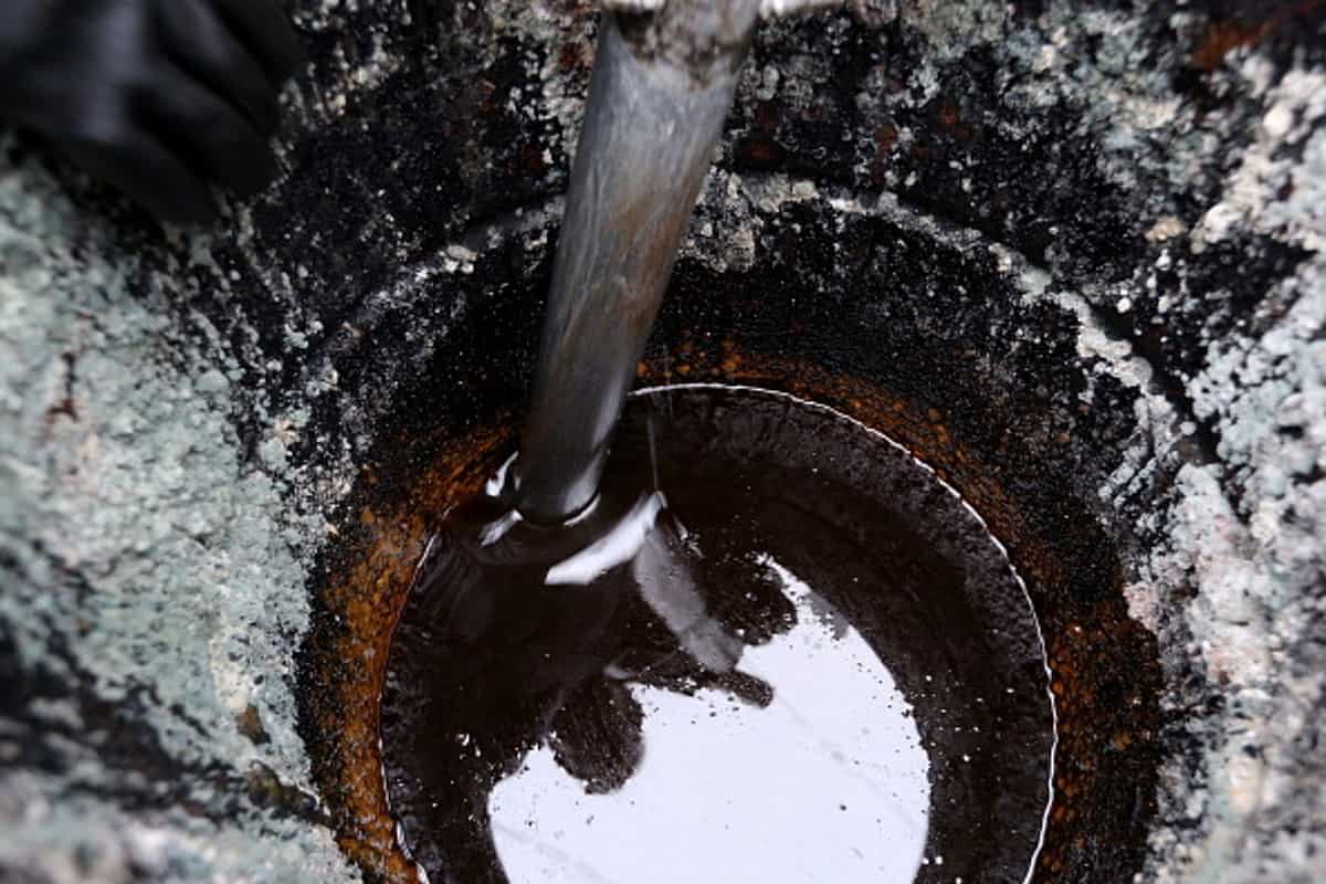 refined bitumen