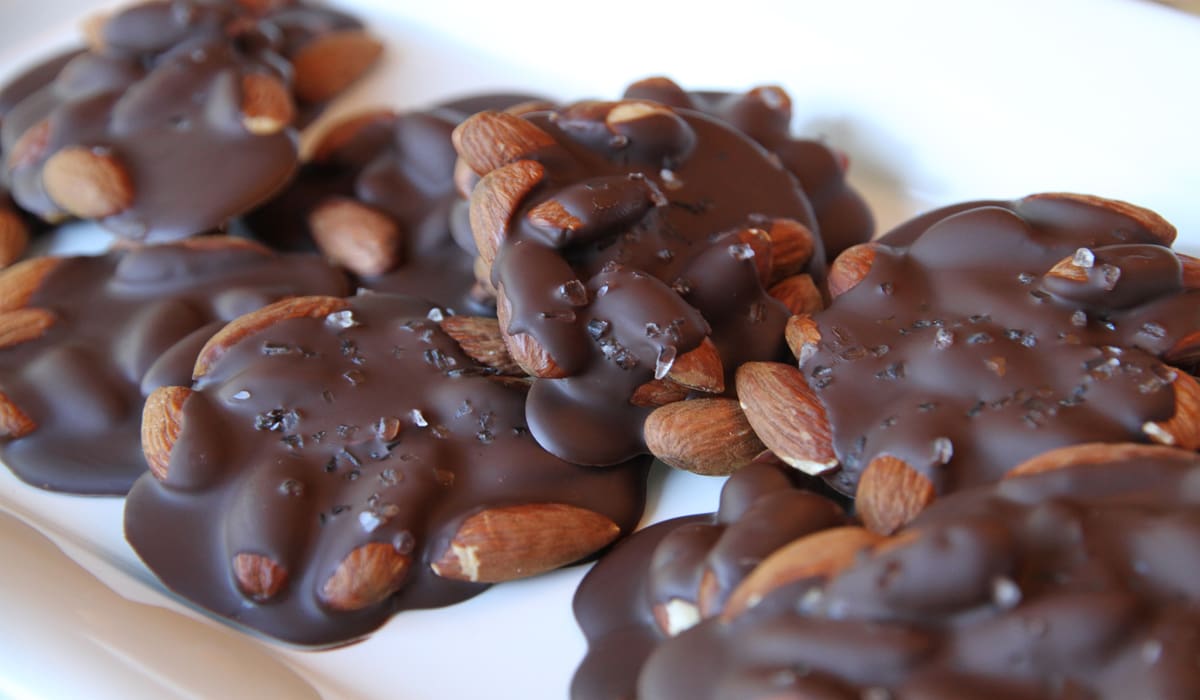 almond chocolate bars