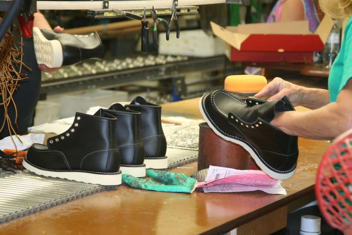 italian shoe factory wholesale