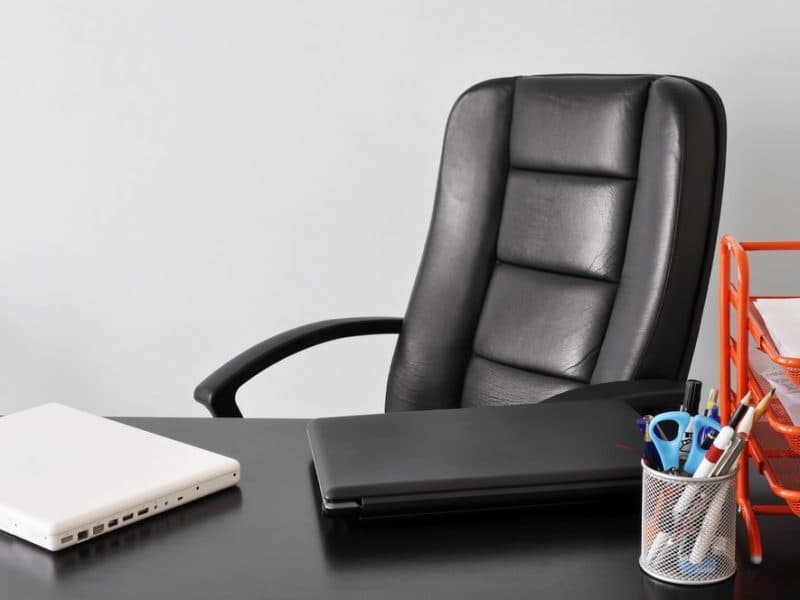 Plastic office chair deals