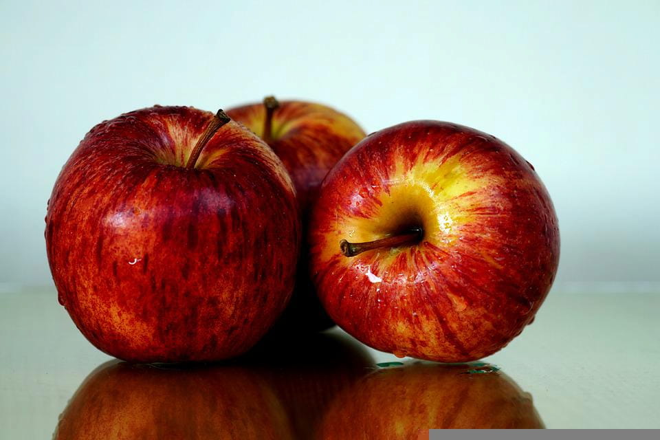 Zestar apple fruit price and taste India