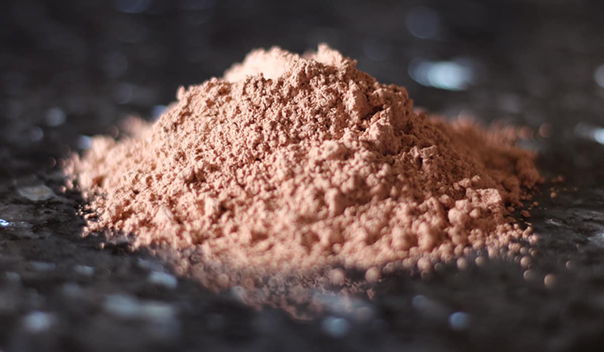 how to use bentonite clay powder