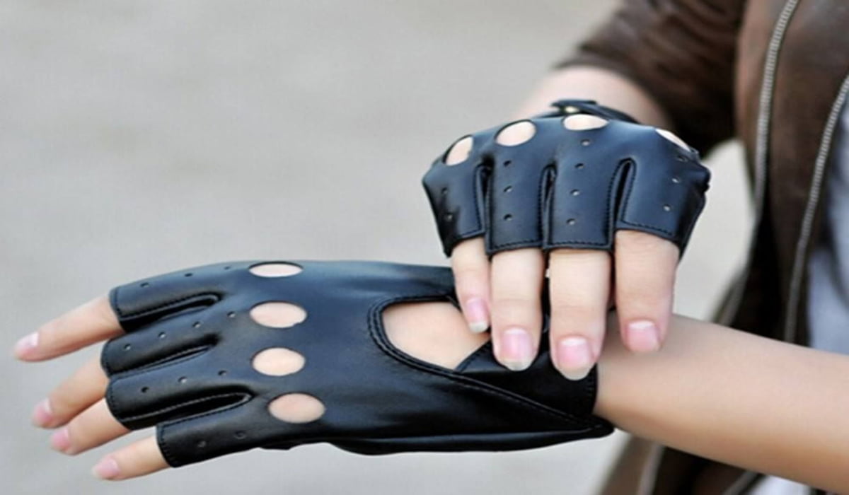 Leather gloves for bikers