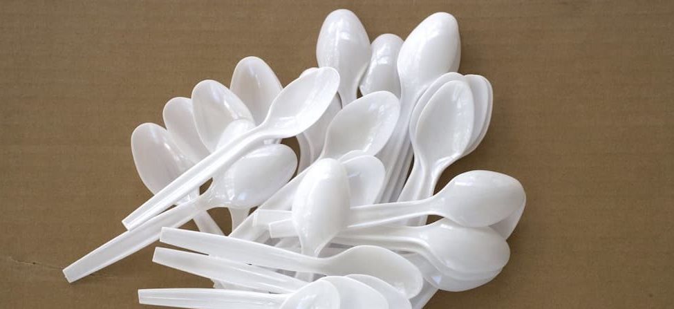 Plastic spoon big
