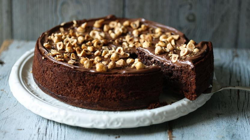 Hazelnut chocolate cake