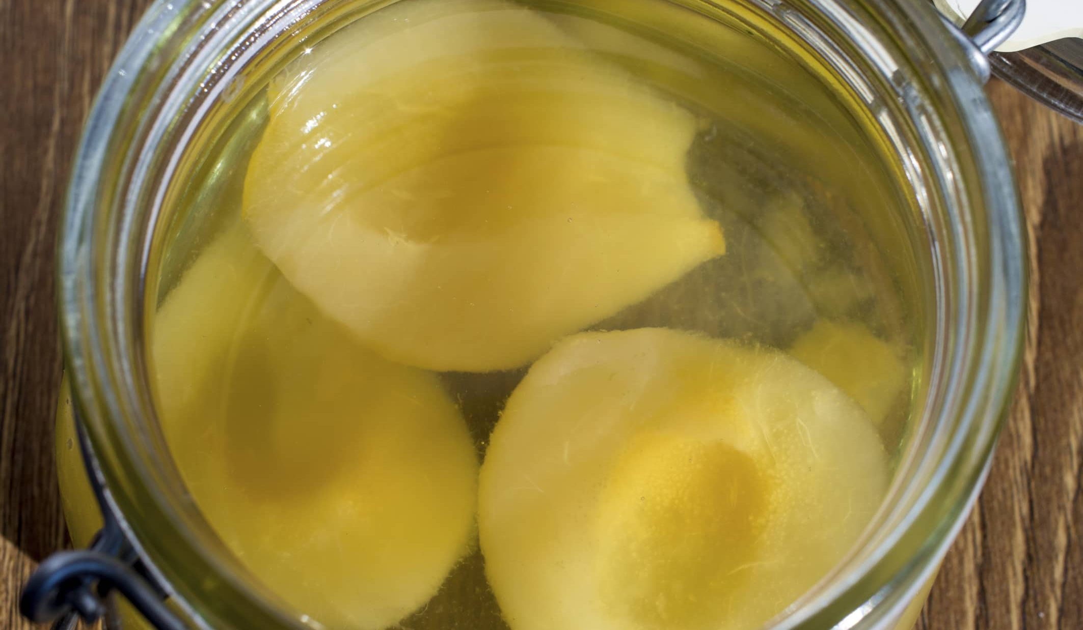 canned pears in syrup