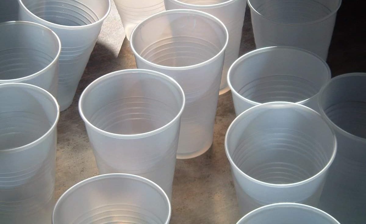 plastic cups with lid wholesale