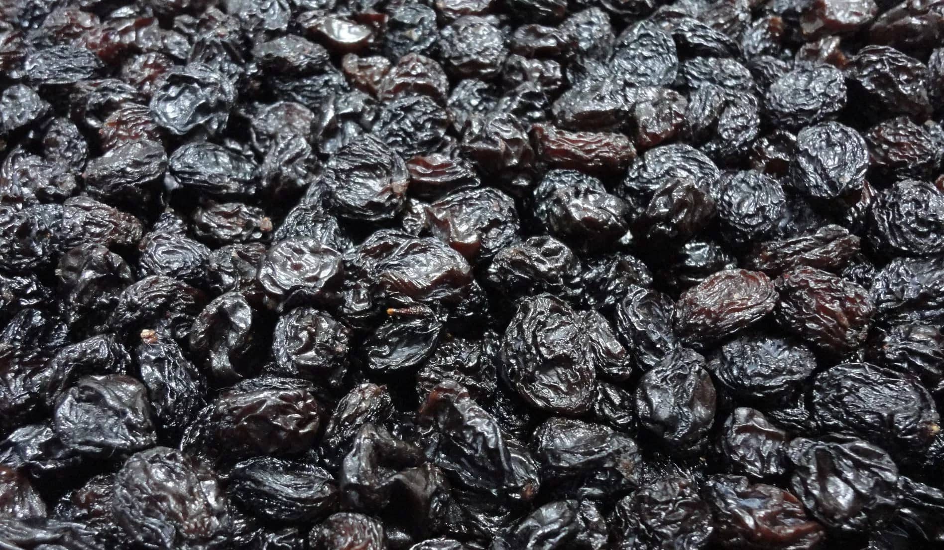 black raisins for health