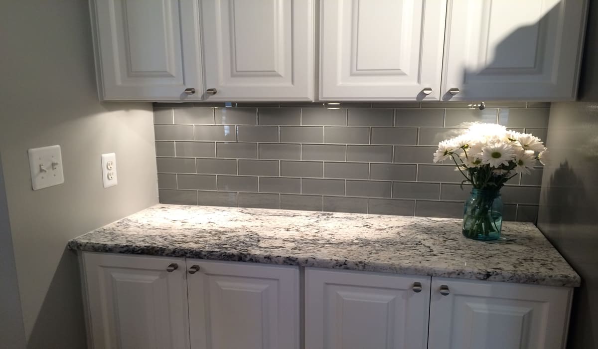 gray kitchen backsplash tile price