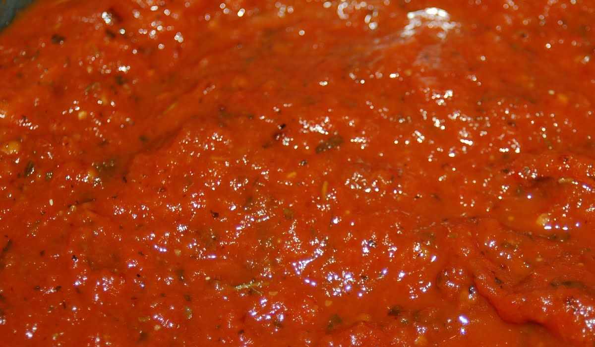 Slow tomato sauce