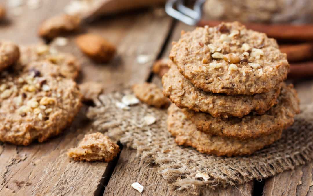 oatmeal cookies with golden raisins