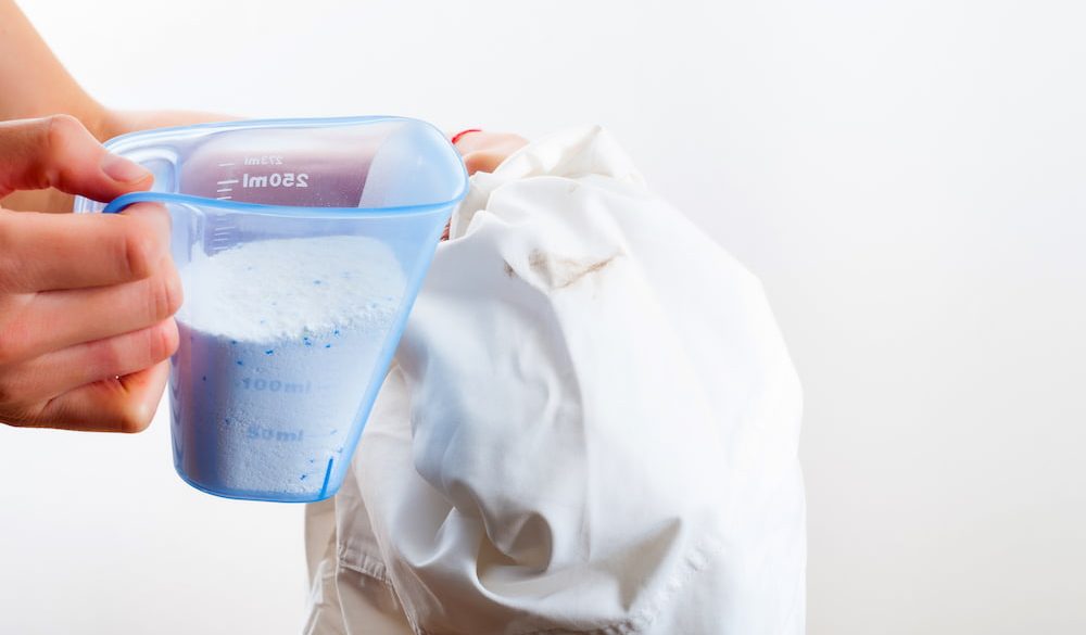 laundry bleach powder for white clothes price