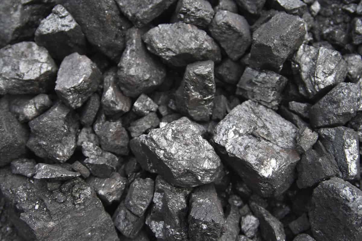 Iron ore production mining
