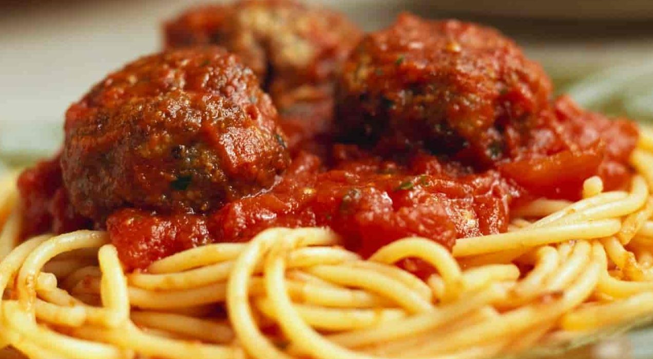 tomato sauce for meatballs and spaghetti