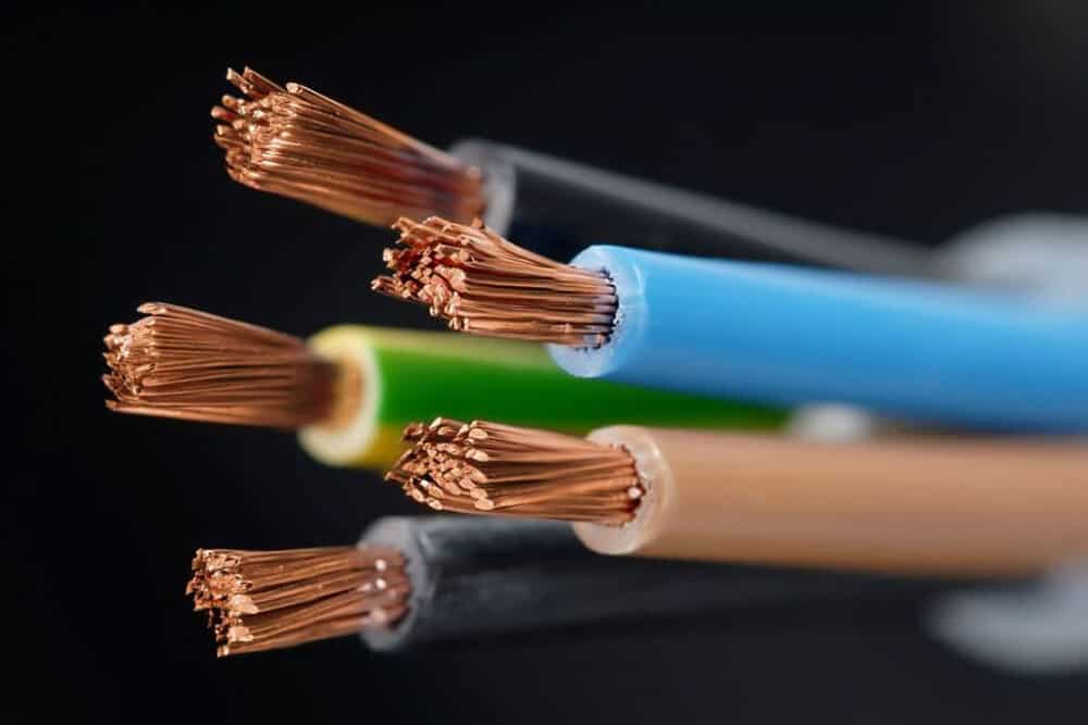 Medium voltage wire for electric tools