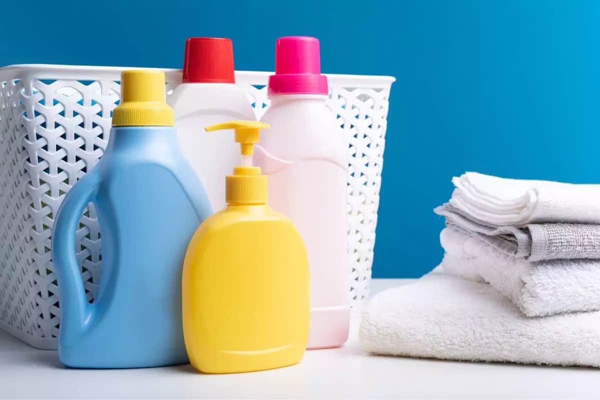Plastic detergent bottles supplier - Arad Branding