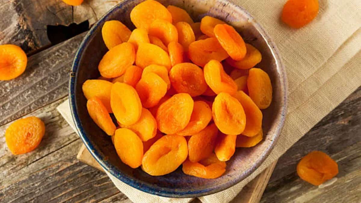 dried apricots Dubai
