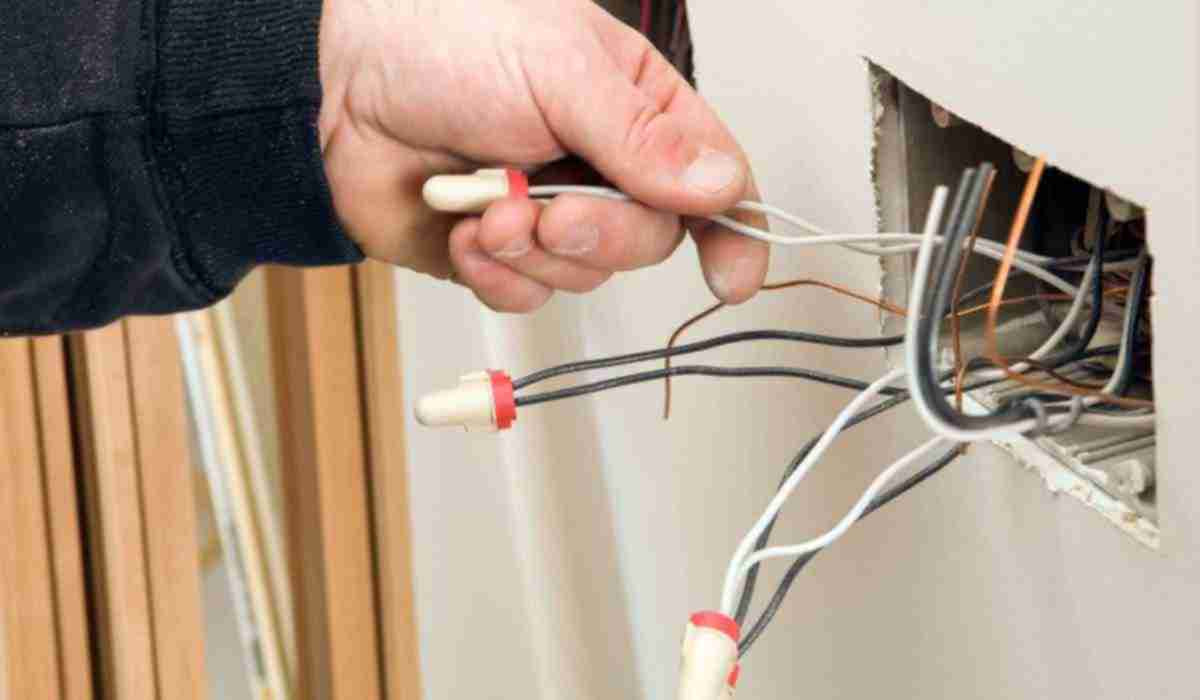 Medium voltage wire for thermostat