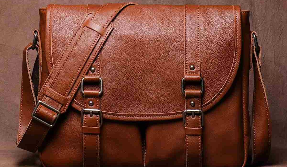 Different types of leather bag with stunishing look - Arad Branding