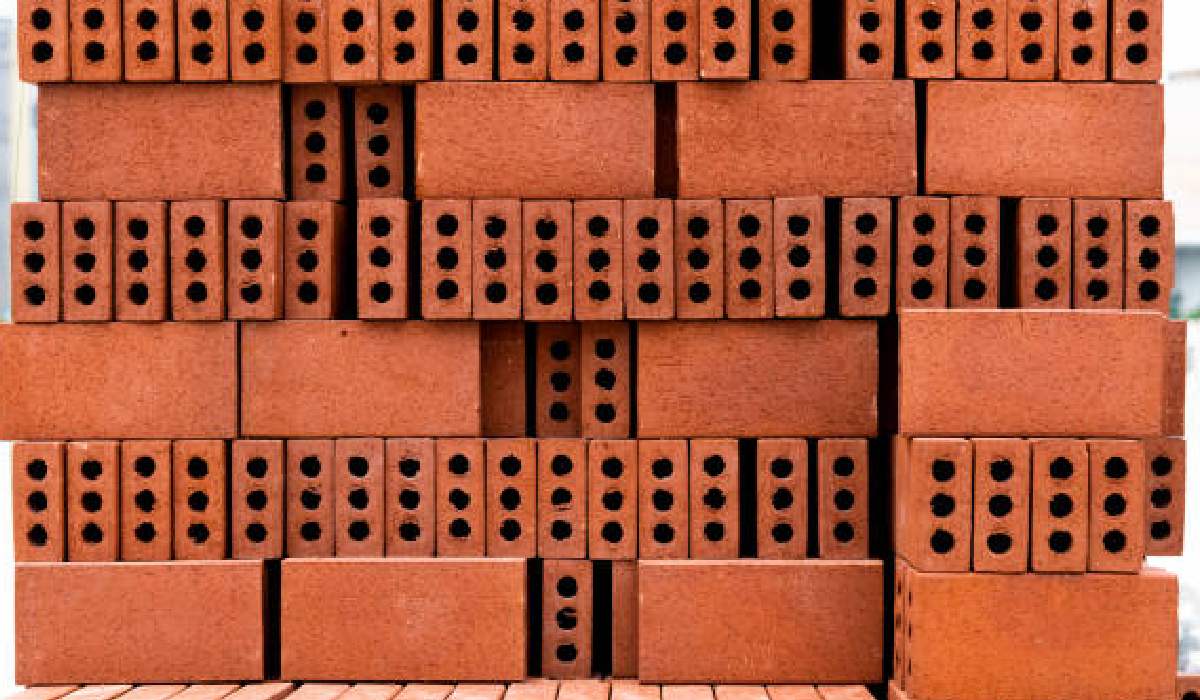 Regular Bricks or Fire Bricks? Which Bricks Should I Use To Build
