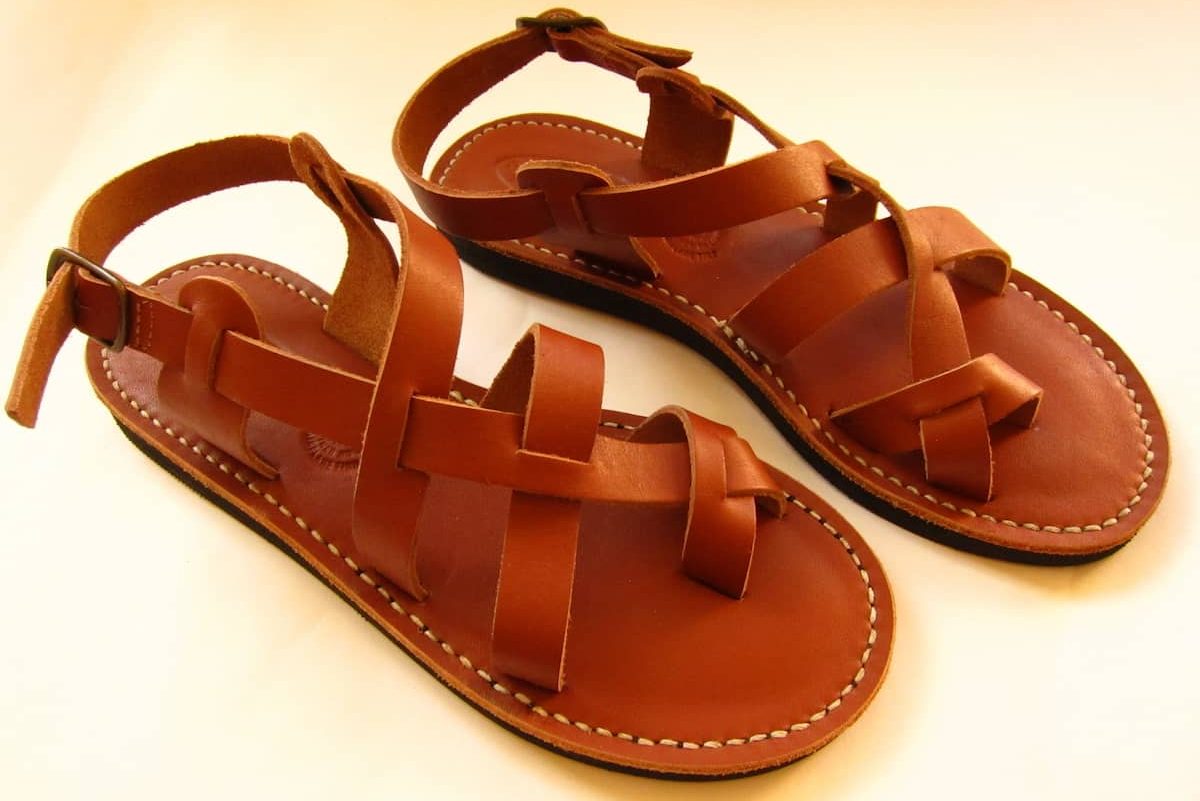 Introduction of running leather sandals + Best buy price - Arad Branding