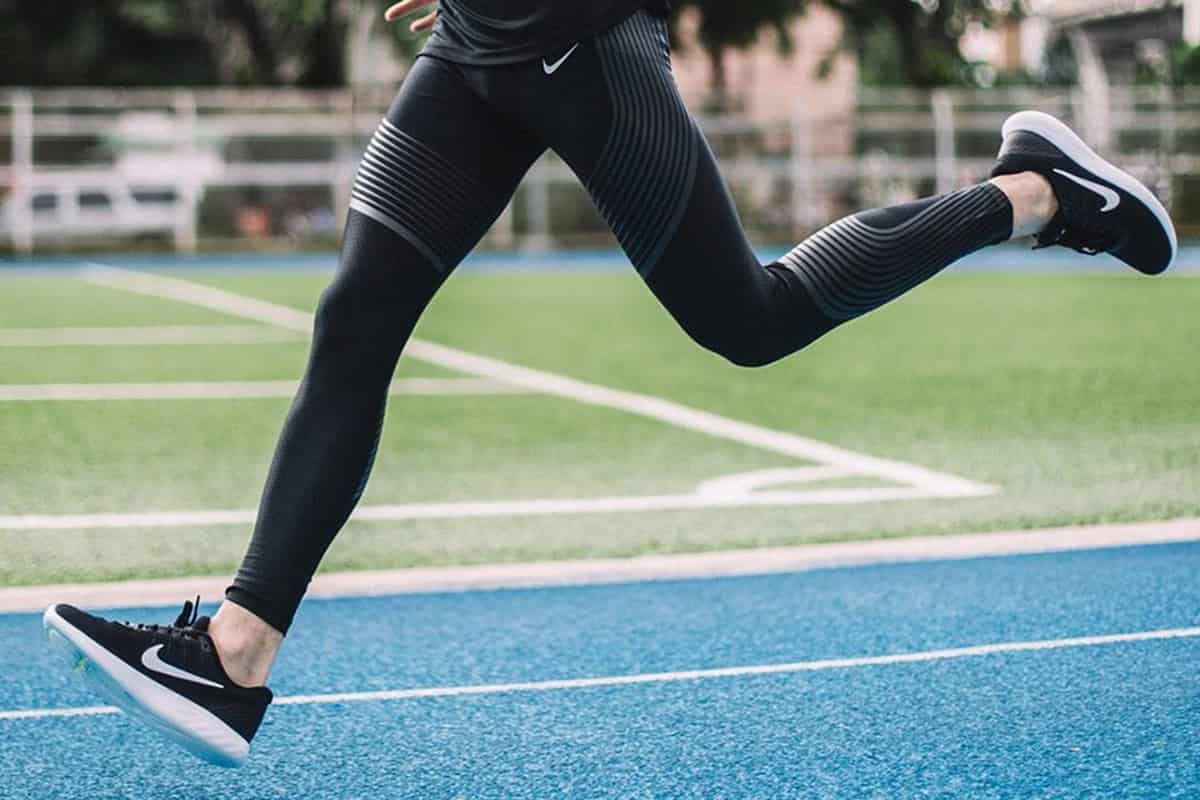 Quada 3/4 Leggings for Men Quick Dry Compression Sports Capri Pants Running  Gym Tights (Black, Medium(29-30 Inch Waist)) : Amazon.in: Clothing &  Accessories