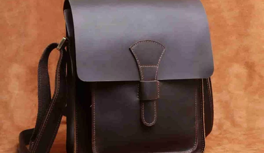 small leather bag for men