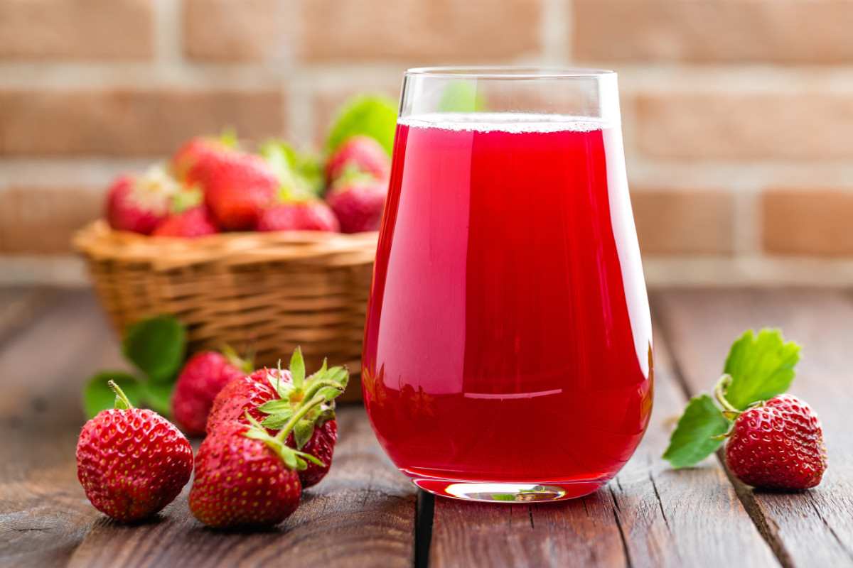 strawberry juice recipe with milk