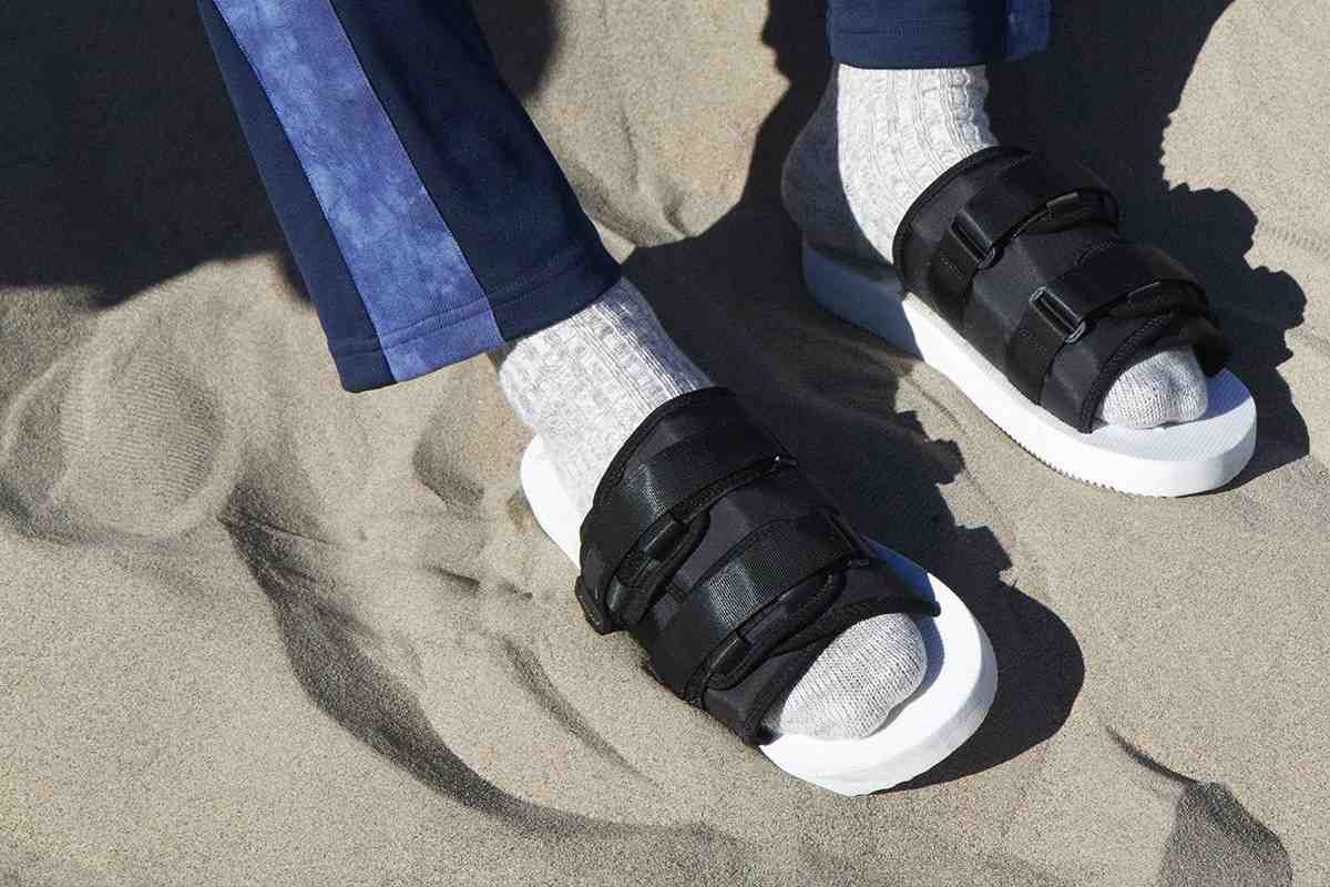 Slide Sandals Men’s Simple Tips