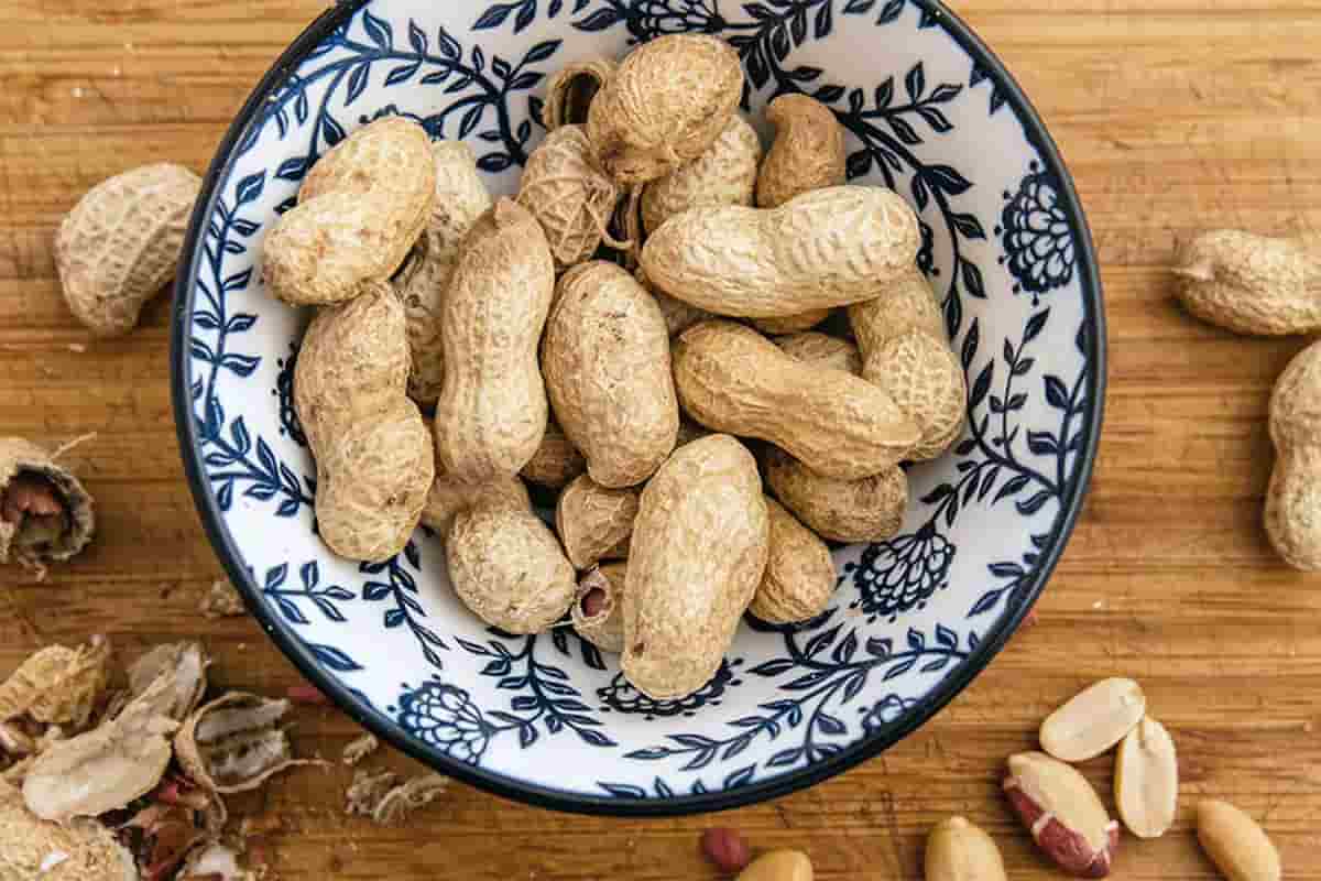 Bioactive compounds in peanuts