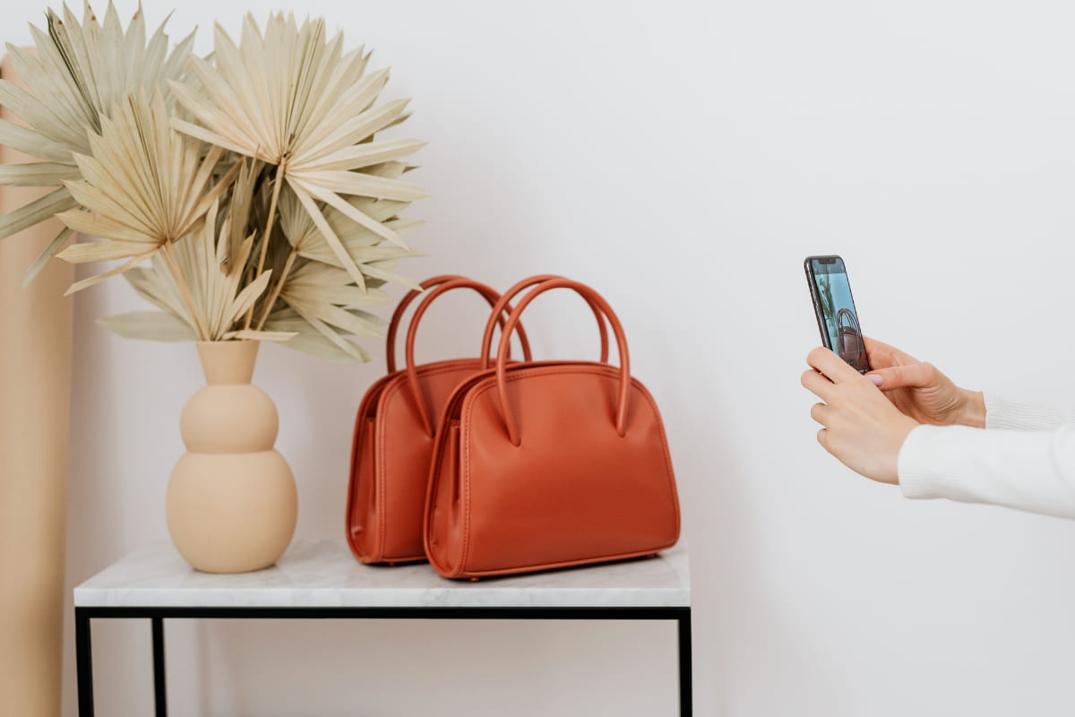 companies that buy designer handbags - Arad Branding