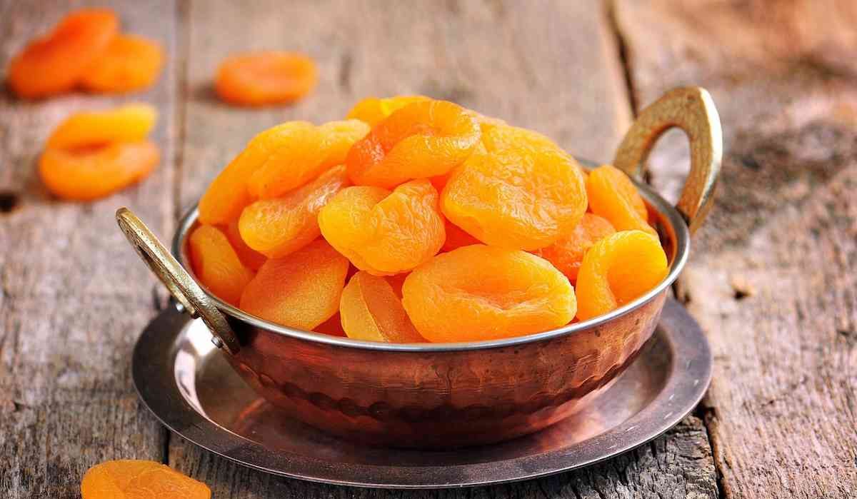 dried apricot in California