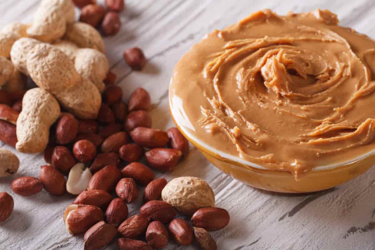 benefits of peanuts for skin