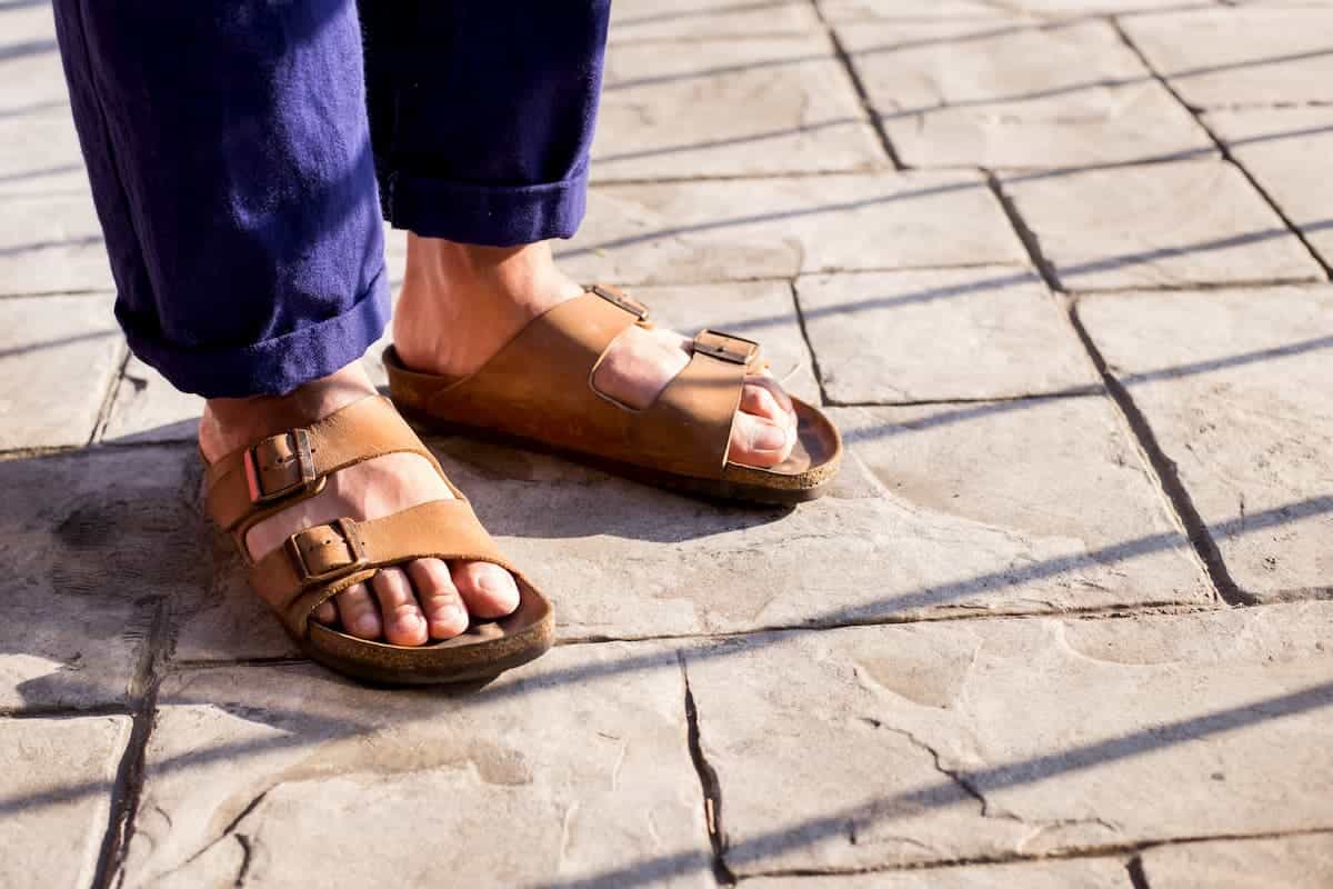 mens sandal shoes