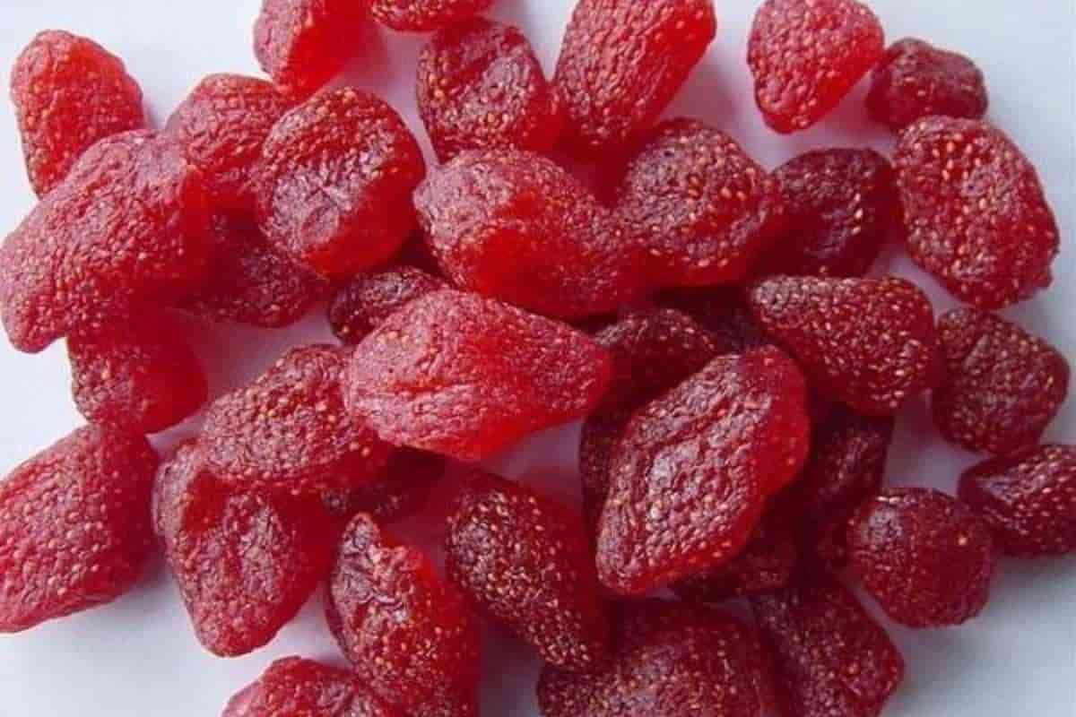 dried strawberries benefits