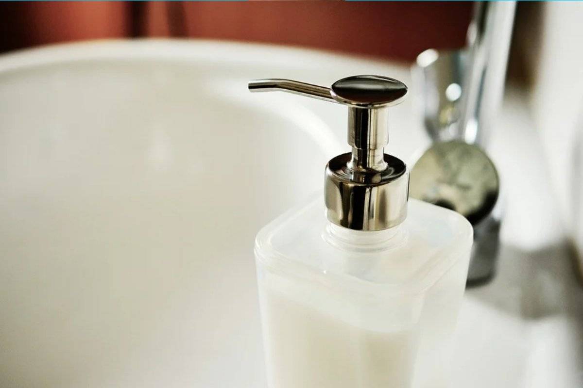 liquid soap for bathing