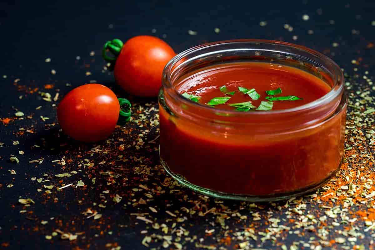 tomato paste hot sauce