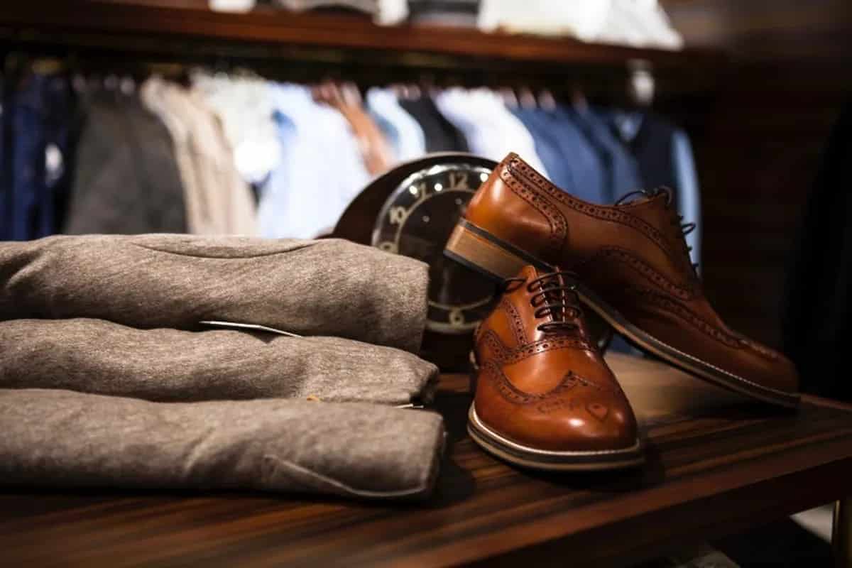 Types of brown leather shoes