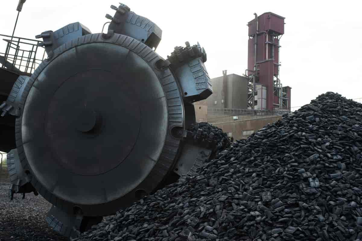direct reduced iron plant process