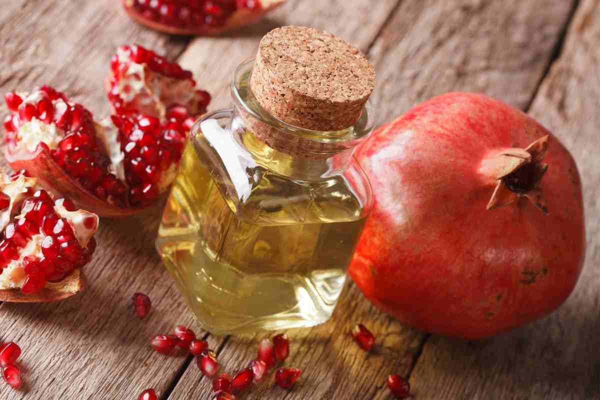 pomegranate oil for hair