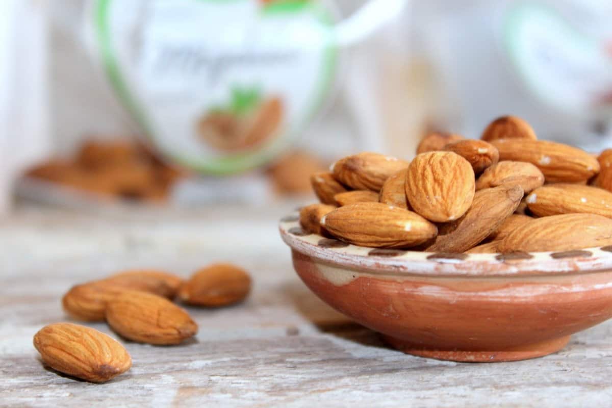 bitter almond mask recipe