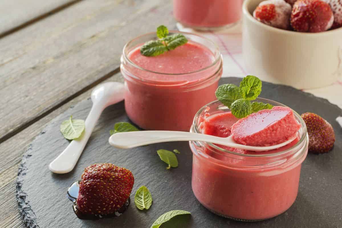 What is keto strawberry puree?