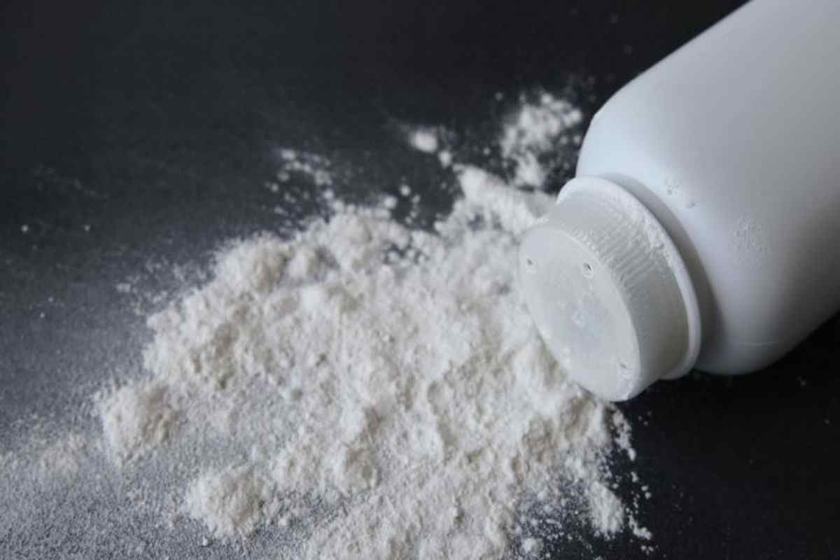 is talc powder safe for skin