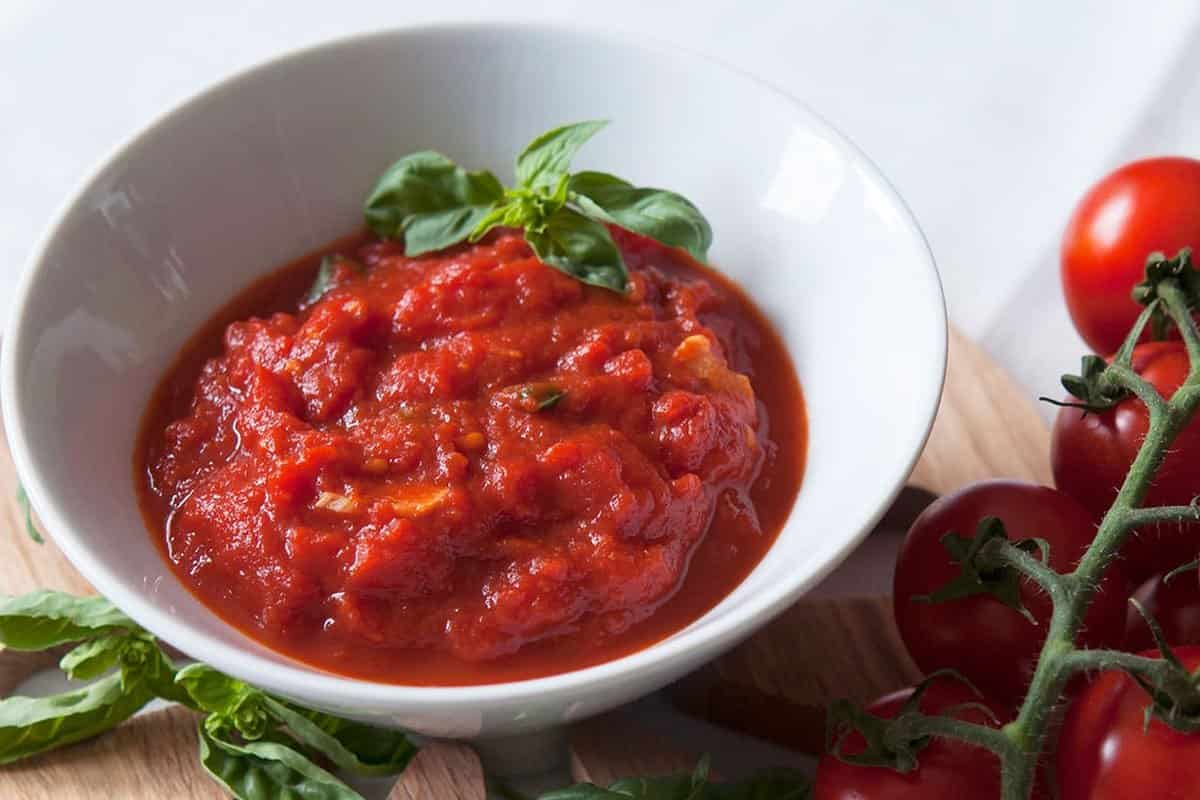 Tomato sauce recipe for pasta