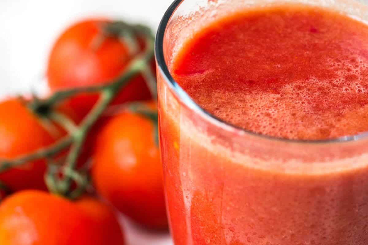 tomato juice good for face
