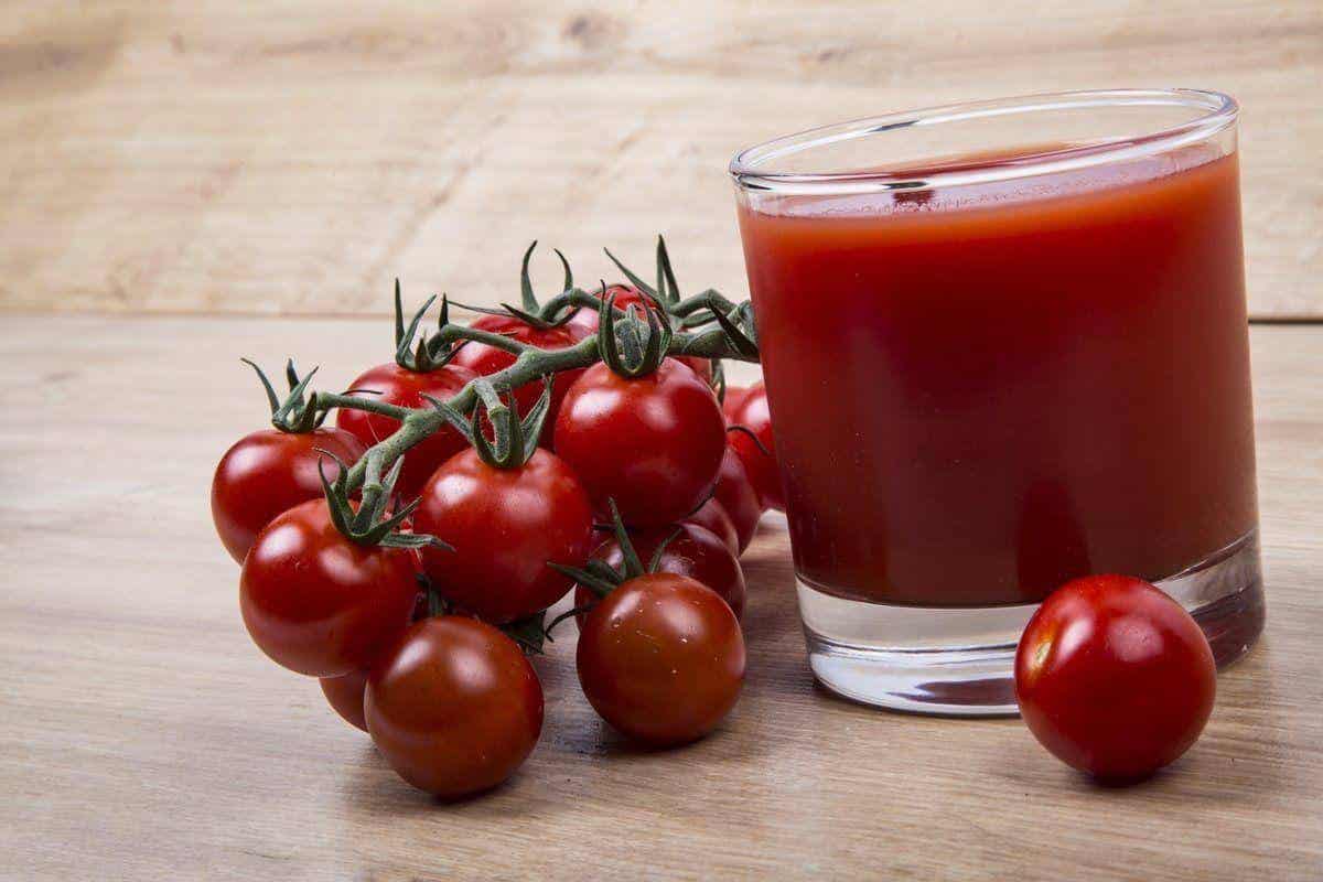 what is red tomato juice?