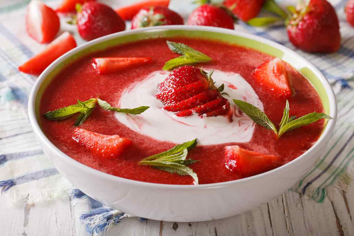 How is make strawberry puree?