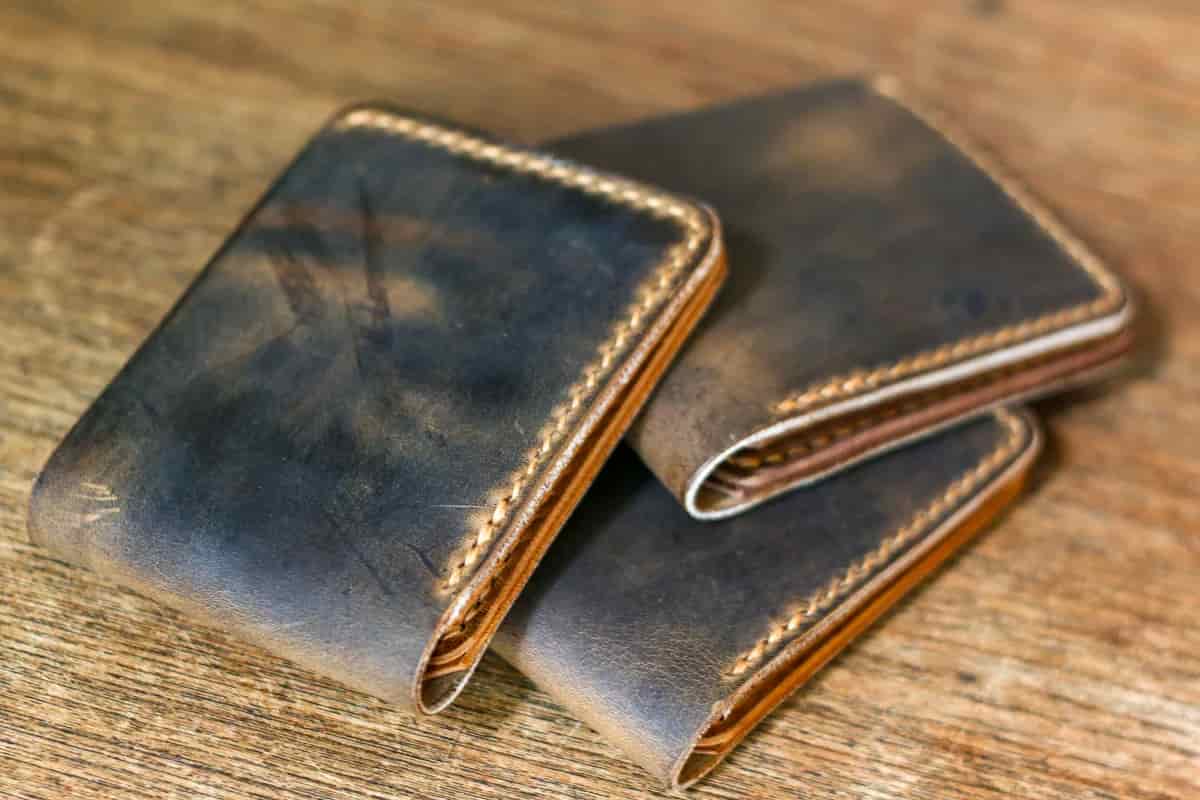 leather wallet for men png