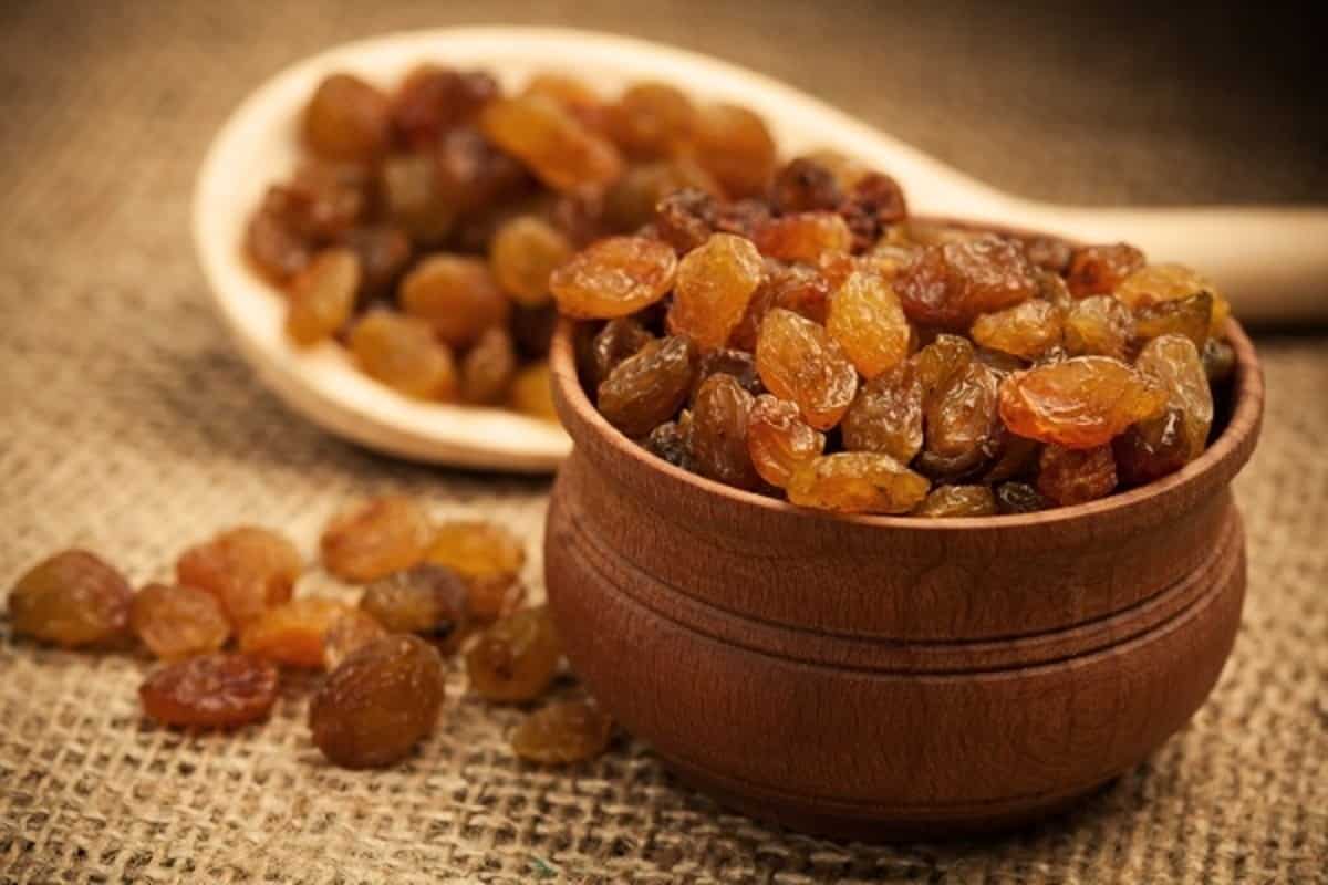 are golden raisins better for you